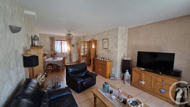 maison à vendre - 4 pièces - 105.0 m2 - PONTAULT COMBAULT - 77 - ILE-DE-FRANCE - Century 21 Famidly