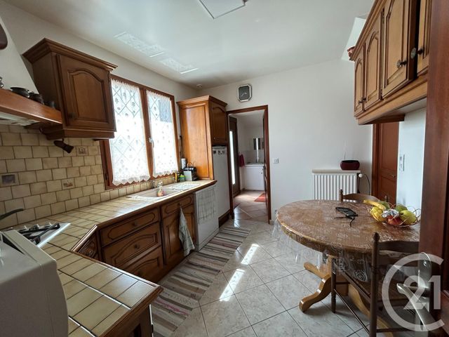 Afficher la photo en grand maison à vendre - 7 pièces - 145.0 m2 - PONTAULT COMBAULT - 77 - ILE-DE-FRANCE - Century 21 Famidly