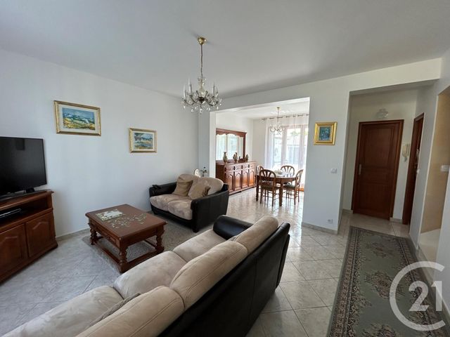 Afficher la photo en grand maison à vendre - 7 pièces - 145.0 m2 - PONTAULT COMBAULT - 77 - ILE-DE-FRANCE - Century 21 Famidly