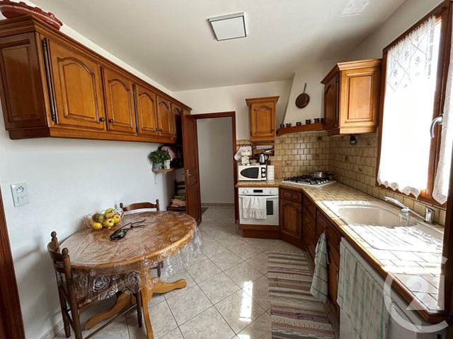 Afficher la photo en grand maison à vendre - 7 pièces - 145.0 m2 - PONTAULT COMBAULT - 77 - ILE-DE-FRANCE - Century 21 Famidly