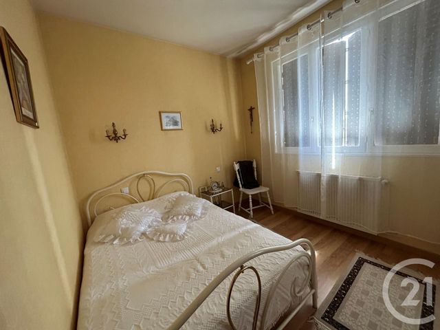 Afficher la photo en grand maison à vendre - 7 pièces - 145.0 m2 - PONTAULT COMBAULT - 77 - ILE-DE-FRANCE - Century 21 Famidly