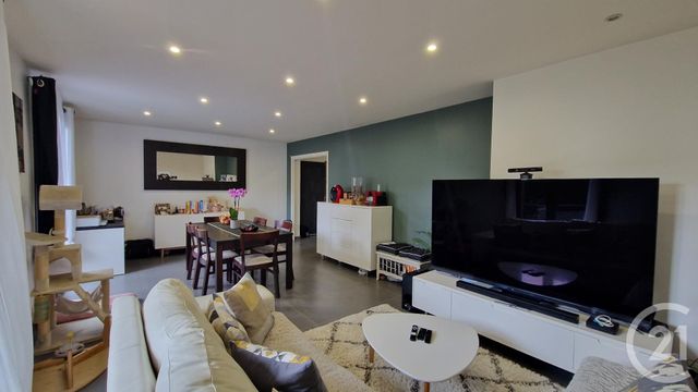 Appartement F4 à vendre - 4 pièces - 90.6 m2 - PONTAULT COMBAULT - 77 - ILE-DE-FRANCE - Century 21 Famidly