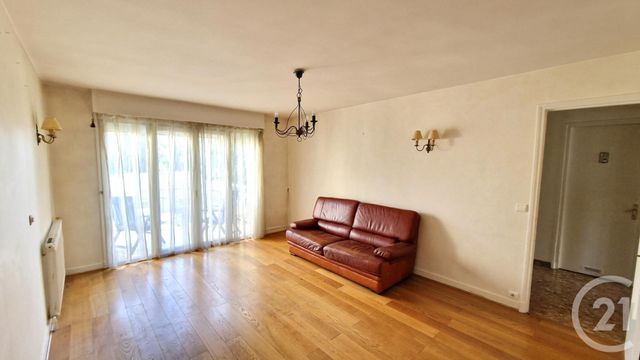 Appartement F4 à vendre - 4 pièces - 94.12 m2 - PONTAULT COMBAULT - 77 - ILE-DE-FRANCE - Century 21 Famidly