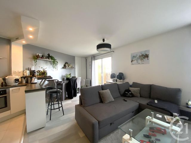 Appartement F2 à vendre - 2 pièces - 45.51 m2 - LA QUEUE EN BRIE - 94 - ILE-DE-FRANCE - Century 21 Famidly
