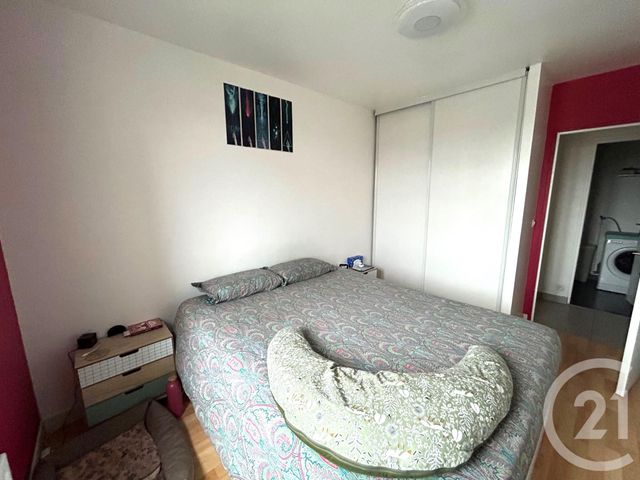 Appartement F2 à vendre - 2 pièces - 54.0 m2 - PONTAULT COMBAULT - 77 - ILE-DE-FRANCE - Century 21 Famidly