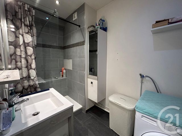 Appartement F2 à vendre - 2 pièces - 54.0 m2 - PONTAULT COMBAULT - 77 - ILE-DE-FRANCE - Century 21 Famidly