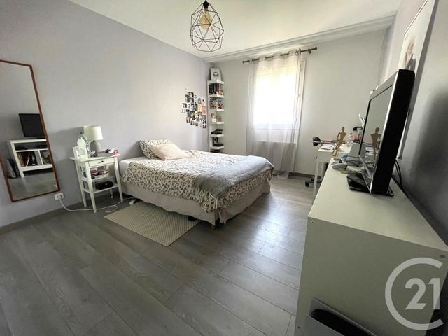 maison à vendre - 5 pièces - 120.0 m2 - PONTAULT COMBAULT - 77 - ILE-DE-FRANCE - Century 21 Famidly