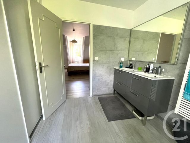 maison à vendre - 5 pièces - 120.0 m2 - PONTAULT COMBAULT - 77 - ILE-DE-FRANCE - Century 21 Famidly