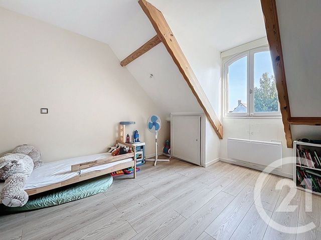 maison à vendre - 6 pièces - 169.0 m2 - PONTAULT COMBAULT - 77 - ILE-DE-FRANCE - Century 21 Famidly