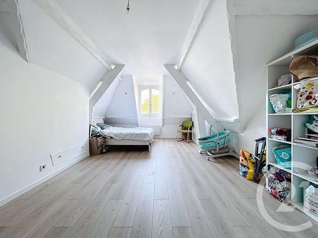 maison à vendre - 6 pièces - 169.0 m2 - PONTAULT COMBAULT - 77 - ILE-DE-FRANCE - Century 21 Famidly