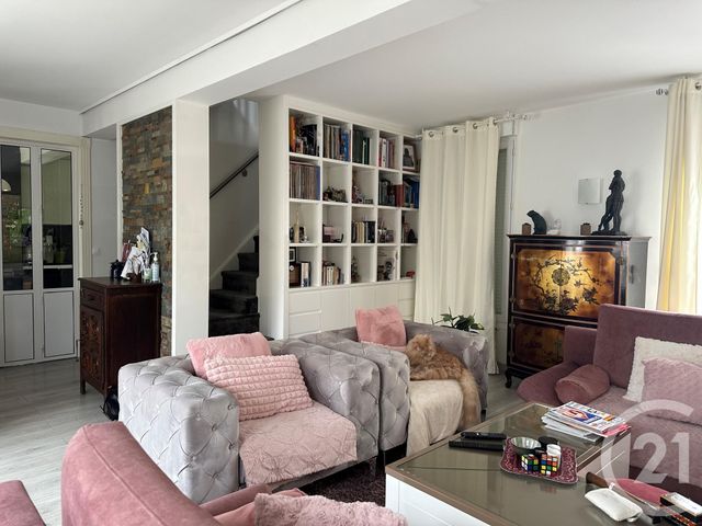 maison à vendre - 6 pièces - 100.0 m2 - PONTAULT COMBAULT - 77 - ILE-DE-FRANCE - Century 21 Famidly