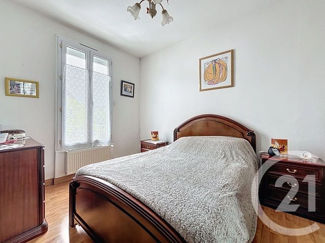 maison à vendre - 5 pièces - 100.0 m2 - PONTAULT COMBAULT - 77 - ILE-DE-FRANCE - Century 21 Famidly