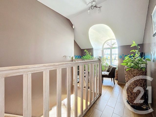 maison à vendre - 6 pièces - 126.92 m2 - PONTAULT COMBAULT - 77 - ILE-DE-FRANCE - Century 21 Famidly
