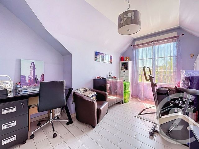 maison à vendre - 6 pièces - 126.92 m2 - PONTAULT COMBAULT - 77 - ILE-DE-FRANCE - Century 21 Famidly