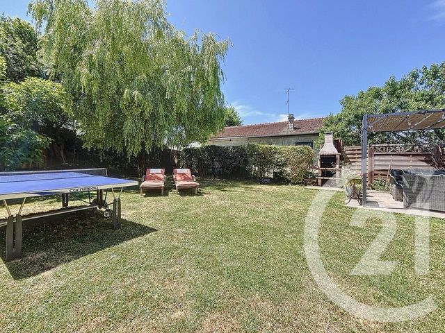 maison à vendre - 6 pièces - 126.92 m2 - PONTAULT COMBAULT - 77 - ILE-DE-FRANCE - Century 21 Famidly