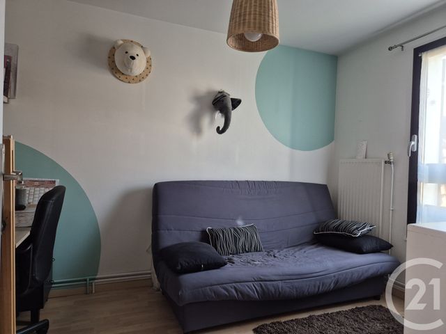 maison à vendre - 5 pièces - 92.0 m2 - PONTAULT COMBAULT - 77 - ILE-DE-FRANCE - Century 21 Famidly