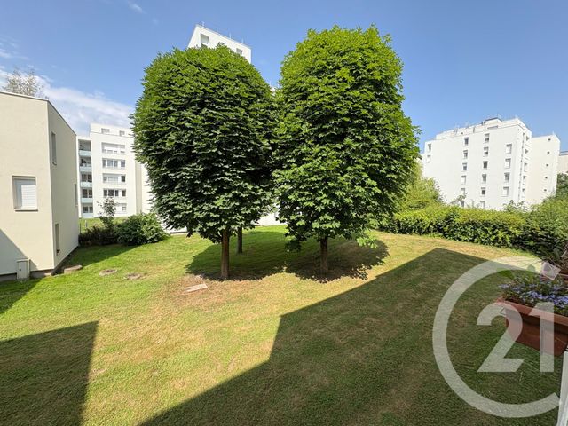 Appartement F4 à vendre - 4 pièces - 88.37 m2 - ROISSY EN BRIE - 77 - ILE-DE-FRANCE - Century 21 Famidly