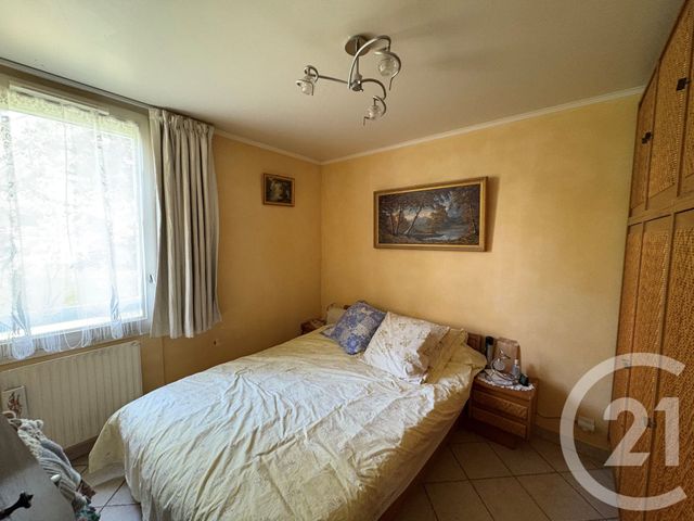 Appartement F4 à vendre - 4 pièces - 88.37 m2 - ROISSY EN BRIE - 77 - ILE-DE-FRANCE - Century 21 Famidly