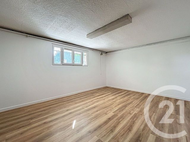 maison à vendre - 6 pièces - 144.0 m2 - PONTAULT COMBAULT - 77 - ILE-DE-FRANCE - Century 21 Famidly