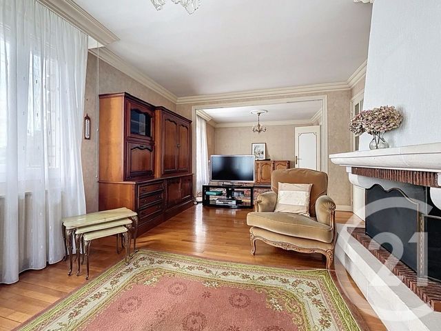 maison à vendre - 6 pièces - 144.0 m2 - PONTAULT COMBAULT - 77 - ILE-DE-FRANCE - Century 21 Famidly