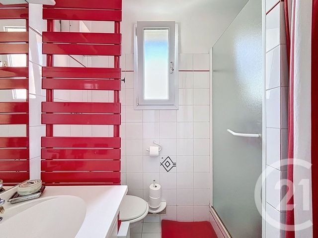 maison à vendre - 7 pièces - 180.0 m2 - PONTAULT COMBAULT - 77 - ILE-DE-FRANCE - Century 21 Famidly