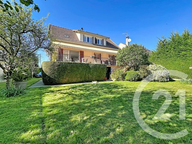 maison à vendre - 7 pièces - 180.0 m2 - PONTAULT COMBAULT - 77 - ILE-DE-FRANCE - Century 21 Famidly