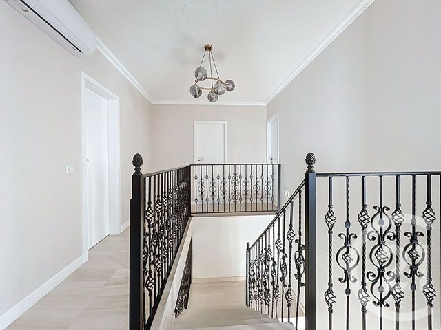 maison à vendre - 7 pièces - 166.0 m2 - PONTAULT COMBAULT - 77 - ILE-DE-FRANCE - Century 21 Famidly