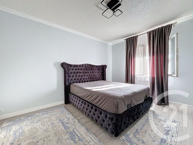 maison à vendre - 7 pièces - 166.0 m2 - PONTAULT COMBAULT - 77 - ILE-DE-FRANCE - Century 21 Famidly