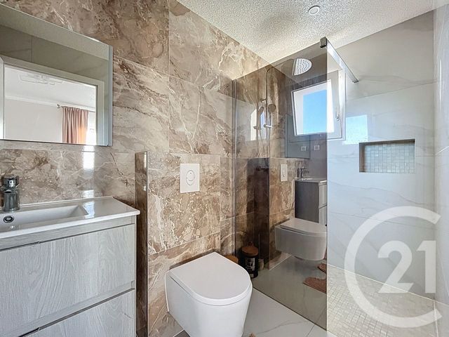 maison à vendre - 7 pièces - 166.0 m2 - PONTAULT COMBAULT - 77 - ILE-DE-FRANCE - Century 21 Famidly