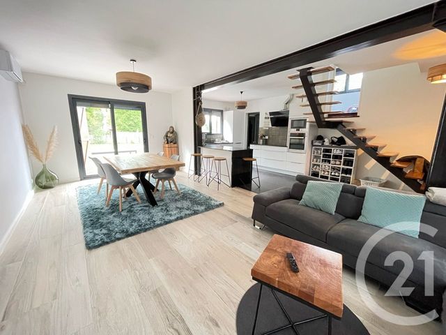 maison à vendre - 6 pièces - 102.0 m2 - ROISSY EN BRIE - 77 - ILE-DE-FRANCE - Century 21 Famidly