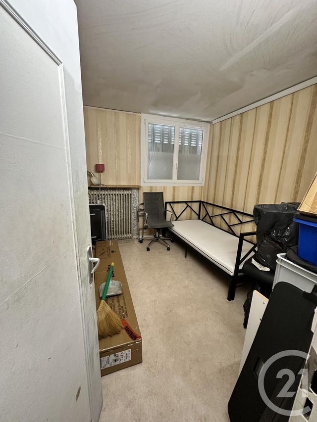 maison à vendre - 6 pièces - 100.0 m2 - PONTAULT COMBAULT - 77 - ILE-DE-FRANCE - Century 21 Famidly