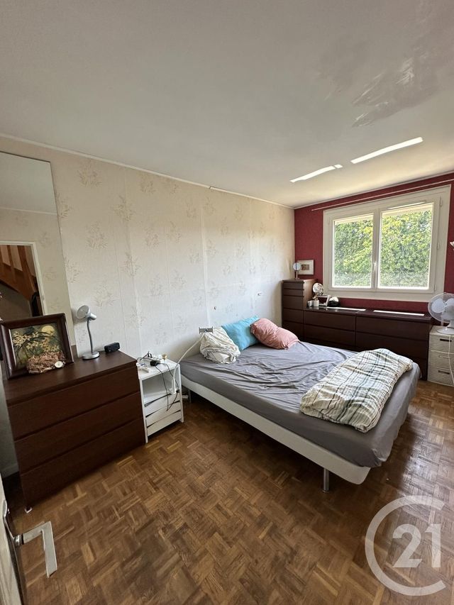 maison à vendre - 6 pièces - 100.0 m2 - PONTAULT COMBAULT - 77 - ILE-DE-FRANCE - Century 21 Famidly