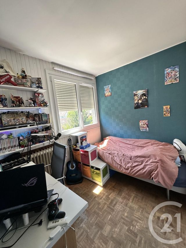 maison à vendre - 6 pièces - 100.0 m2 - PONTAULT COMBAULT - 77 - ILE-DE-FRANCE - Century 21 Famidly