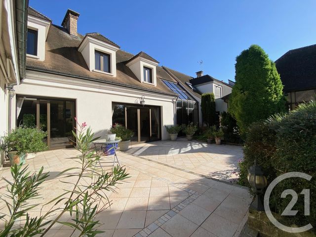 maison à vendre - 11 pièces - 681.13 m2 - PONTAULT COMBAULT - 77 - ILE-DE-FRANCE - Century 21 Famidly