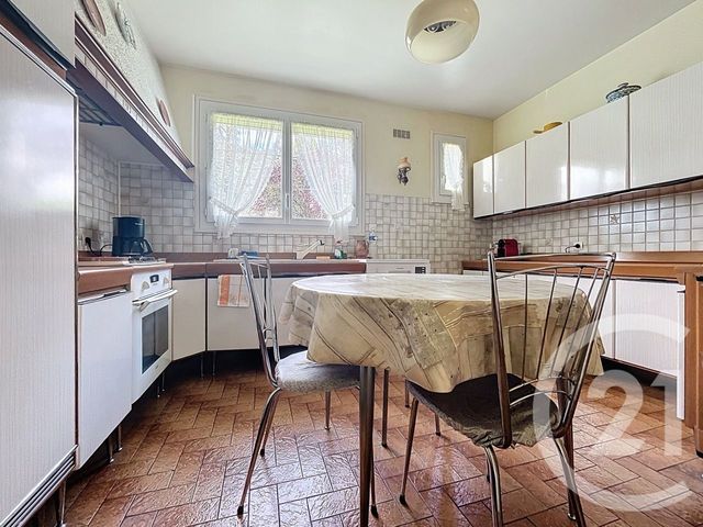 maison à vendre - 5 pièces - 141.0 m2 - PONTAULT COMBAULT - 77 - ILE-DE-FRANCE - Century 21 Famidly