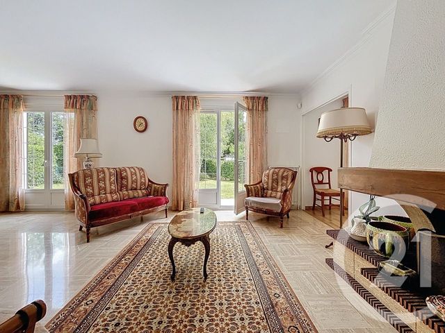 maison à vendre - 5 pièces - 141.0 m2 - PONTAULT COMBAULT - 77 - ILE-DE-FRANCE - Century 21 Famidly