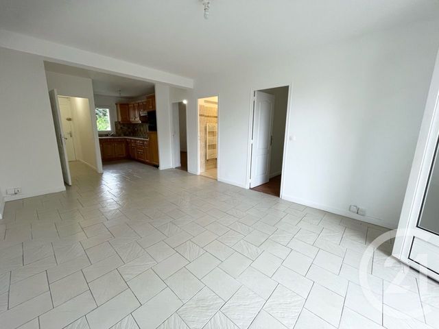 Appartement F3 à vendre - 3 pièces - 60.0 m2 - PONTAULT COMBAULT - 77 - ILE-DE-FRANCE - Century 21 Famidly