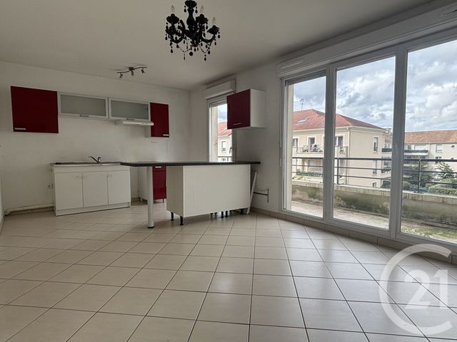Appartement F2 à vendre - 2 pièces - 44.12 m2 - PONTAULT COMBAULT - 77 - ILE-DE-FRANCE - Century 21 Famidly