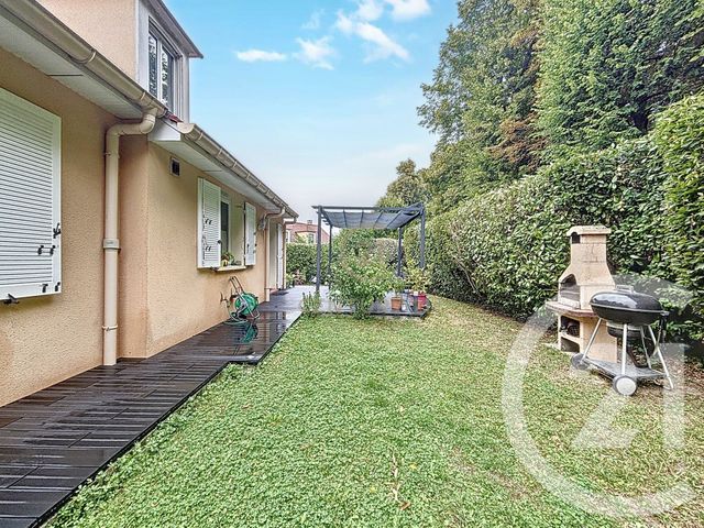 maison à vendre - 7 pièces - 169.5 m2 - CHAMPS SUR MARNE - 77 - ILE-DE-FRANCE - Century 21 Famidly