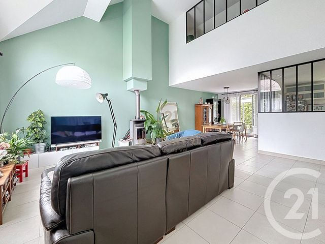 maison à vendre - 7 pièces - 169.5 m2 - CHAMPS SUR MARNE - 77 - ILE-DE-FRANCE - Century 21 Famidly