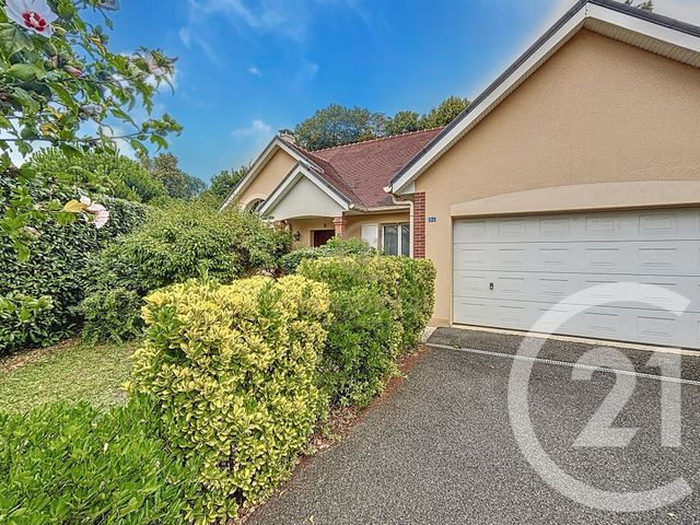 maison à vendre - 7 pièces - 169.5 m2 - CHAMPS SUR MARNE - 77 - ILE-DE-FRANCE - Century 21 Famidly