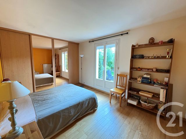 maison à vendre - 7 pièces - 118.41 m2 - EMERAINVILLE - 77 - ILE-DE-FRANCE - Century 21 Famidly