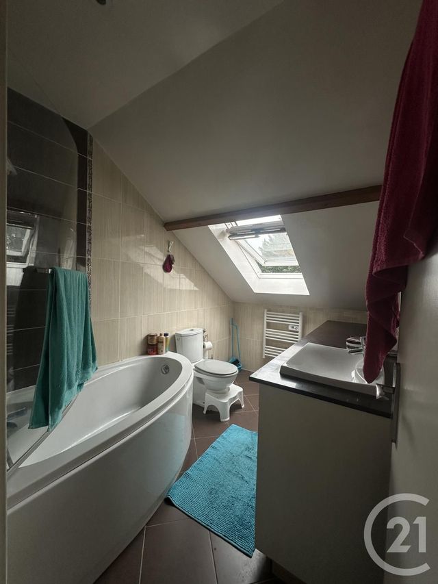 maison à vendre - 6 pièces - 150.0 m2 - PONTAULT COMBAULT - 77 - ILE-DE-FRANCE - Century 21 Famidly