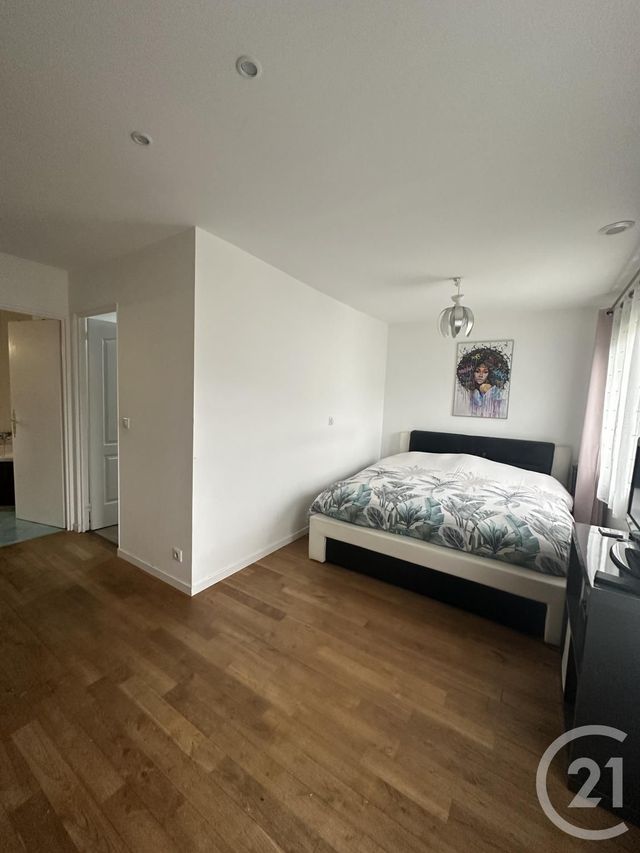 maison à vendre - 6 pièces - 150.0 m2 - PONTAULT COMBAULT - 77 - ILE-DE-FRANCE - Century 21 Famidly