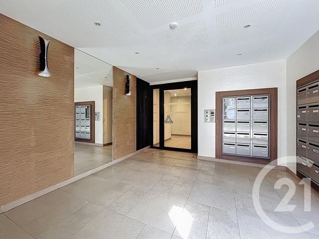 Appartement F2 à vendre - 2 pièces - 42.06 m2 - PONTAULT COMBAULT - 77 - ILE-DE-FRANCE - Century 21 Famidly