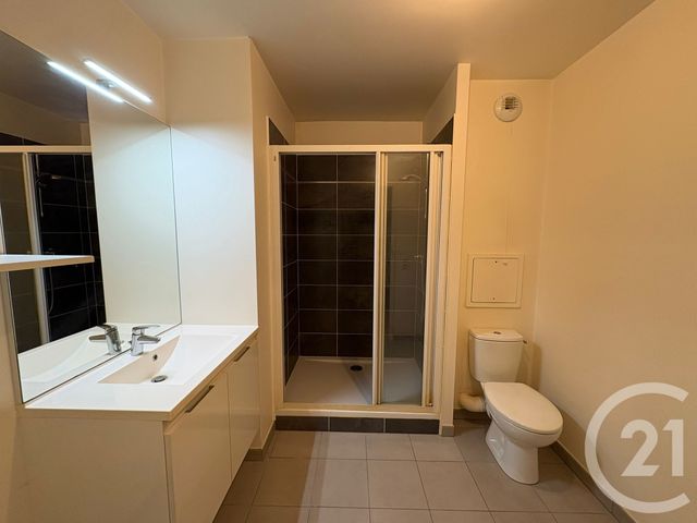 Appartement F2 à vendre - 2 pièces - 42.06 m2 - PONTAULT COMBAULT - 77 - ILE-DE-FRANCE - Century 21 Famidly
