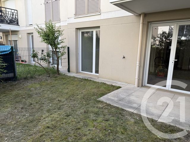 Appartement F2 à vendre - 2 pièces - 42.06 m2 - PONTAULT COMBAULT - 77 - ILE-DE-FRANCE - Century 21 Famidly