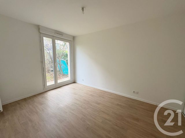 Appartement F2 à vendre - 2 pièces - 42.06 m2 - PONTAULT COMBAULT - 77 - ILE-DE-FRANCE - Century 21 Famidly