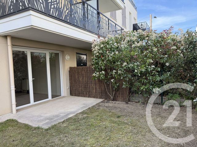 Appartement F2 à vendre - 2 pièces - 42.06 m2 - PONTAULT COMBAULT - 77 - ILE-DE-FRANCE - Century 21 Famidly