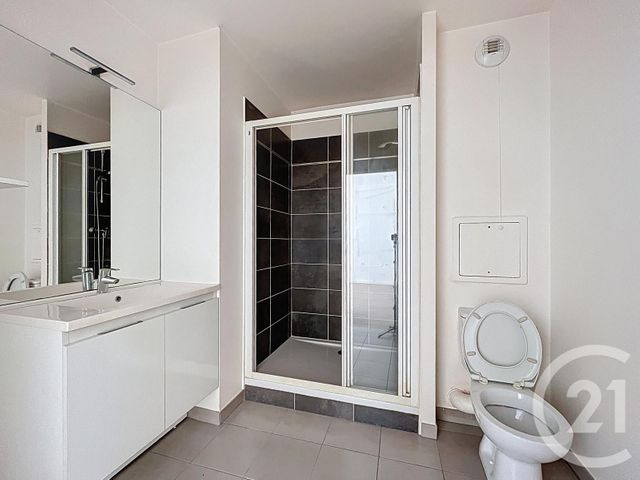 Appartement F2 à vendre - 2 pièces - 42.06 m2 - PONTAULT COMBAULT - 77 - ILE-DE-FRANCE - Century 21 Famidly